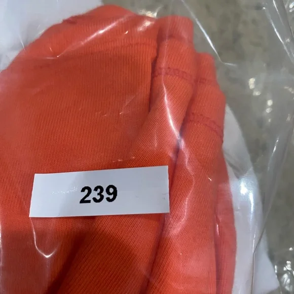 2- No Boundaries Basic Tee Bundle XS Orange & White Short Sleeve Tops 239 - Picture 5 of 5